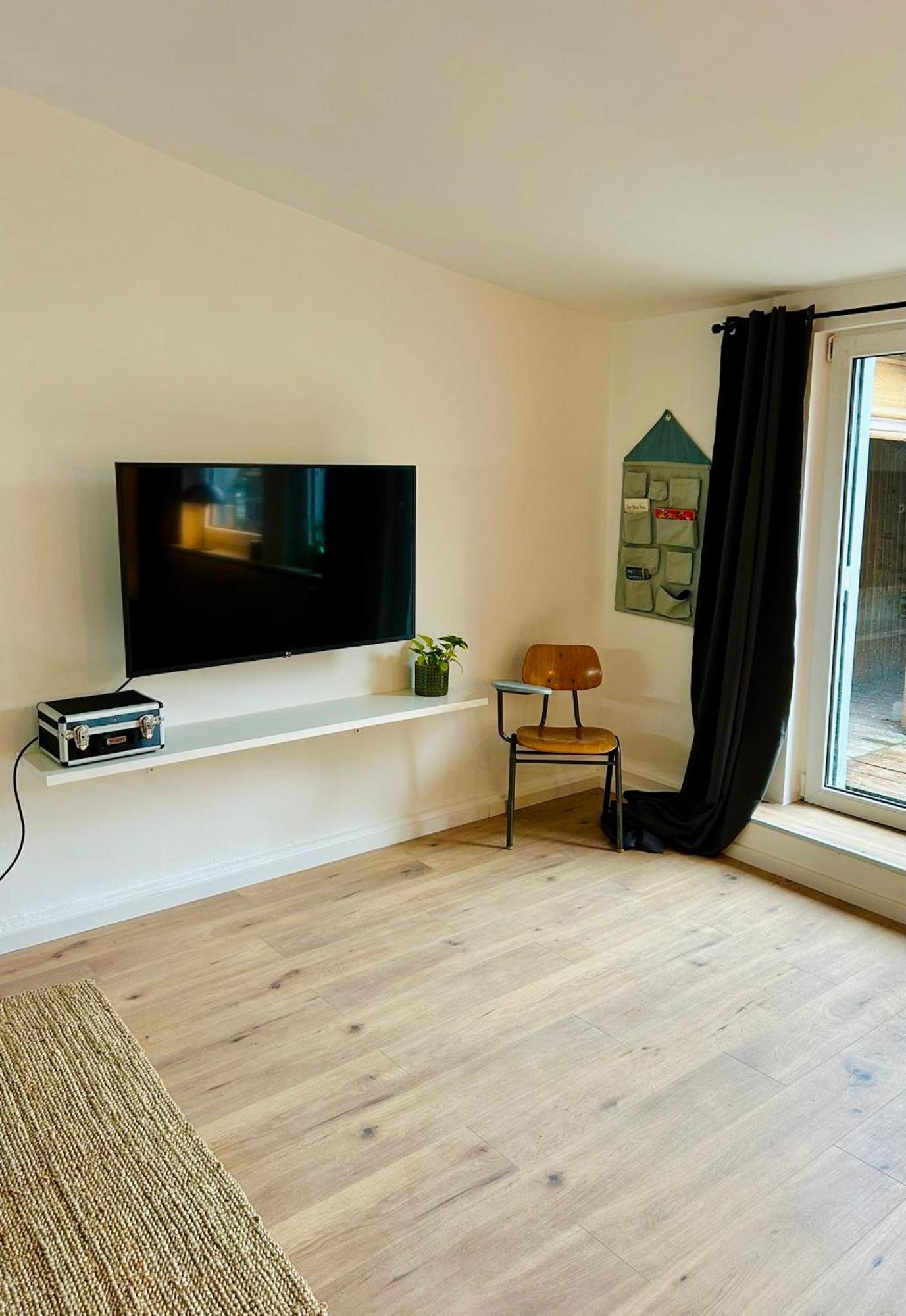 Feelslikehome - Urbane Altbauwohnung Mit Dachterasse& Parkplatz Bochum Dış mekan fotoğraf