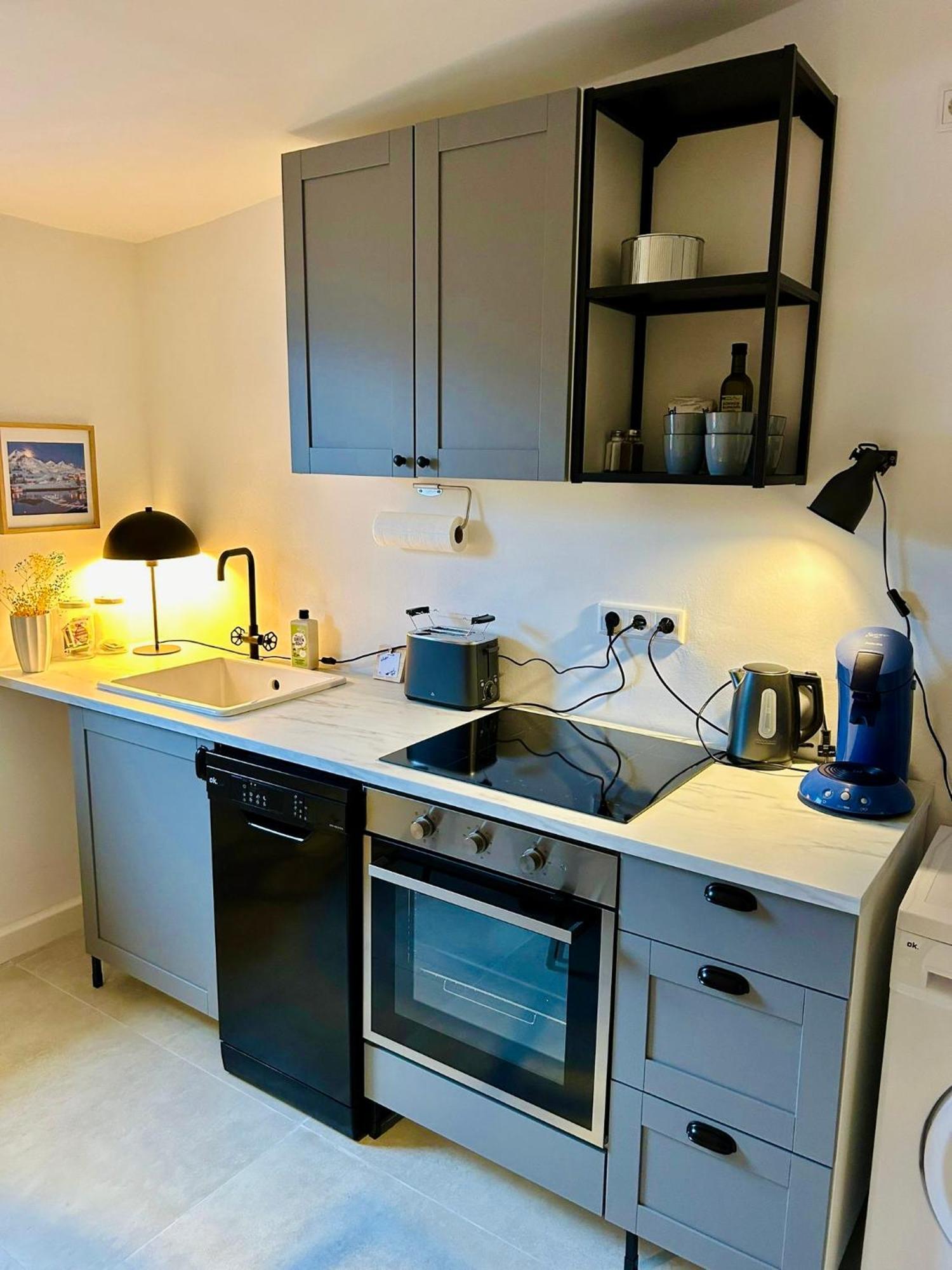 Feelslikehome - Urbane Altbauwohnung Mit Dachterasse& Parkplatz Bochum Dış mekan fotoğraf