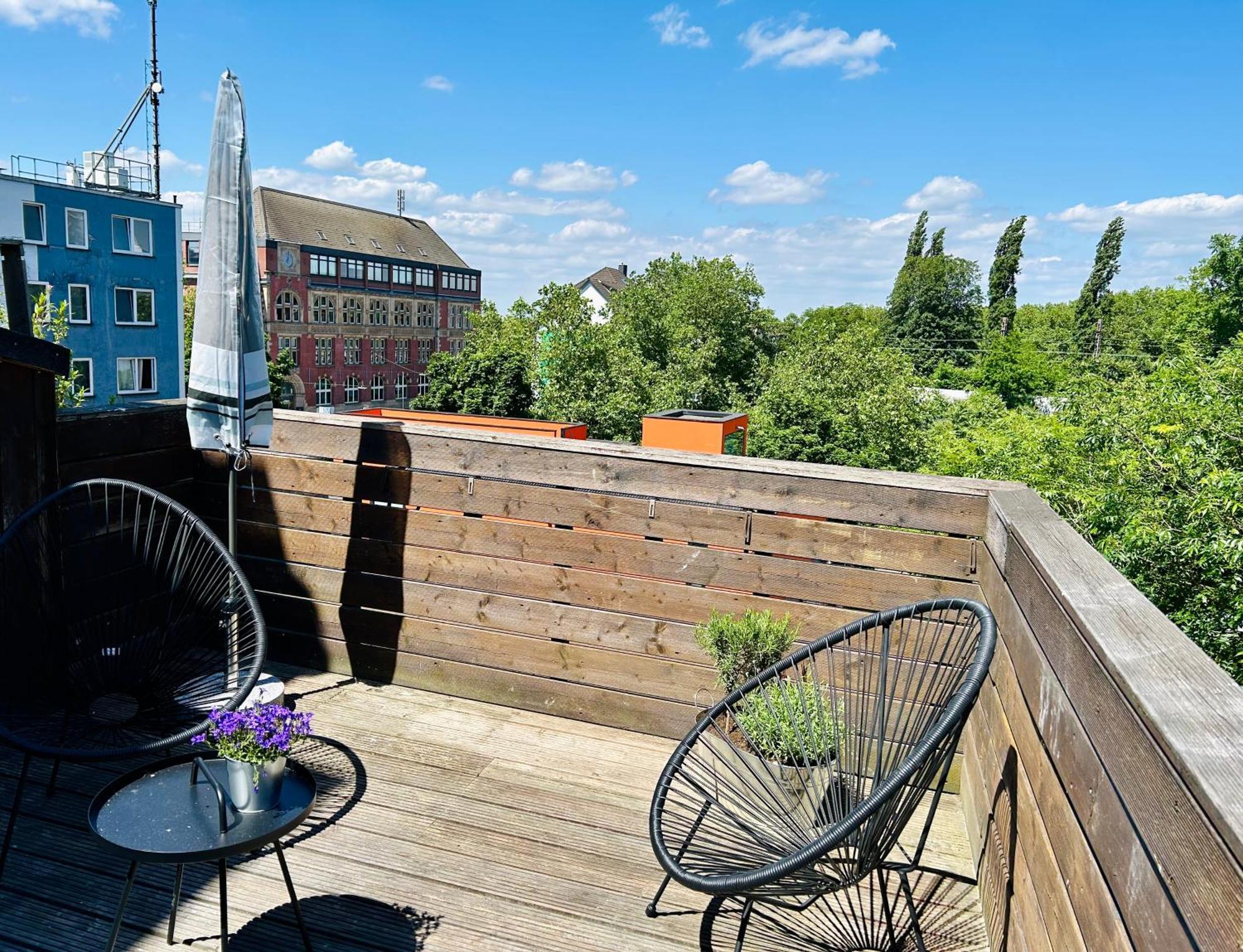 Feelslikehome - Urbane Altbauwohnung Mit Dachterasse& Parkplatz Bochum Dış mekan fotoğraf